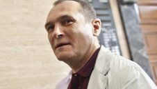 Васил Божков е налял над 3 млн. лева само за 10 дни в Левски