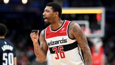 Дончич убедил сериозен защитник да подсили Езерняците