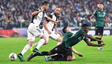 Пянич резнал Манчестър Юнайтед заради Барса