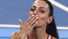 Ивет Лалова стартира сезона на открито с победа