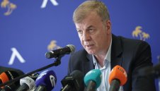 Драмата на "Герена": Поискаха акциите на Левски