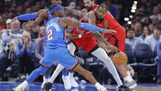 Драма с 2 продължения на старта на новия сезон в НБА