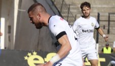 Факел "подпали" Славия в Белек