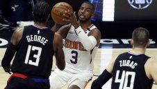 Финикс стигна плейофите в НБА след 11 години