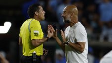 Гуардиола проплака след фиаското на Ман Сити на СКП