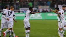 "Жребците" продължават да ритат лошо, "вълците" изядоха бременските агнета