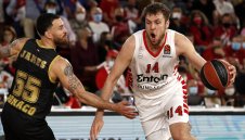 Сакраменто дава заплата от поне 1 млн. долара на Везенков