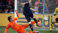 Признание и от Зидан: Иниеста заслужаваше Златната топка през 2010