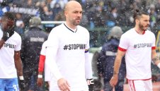 Ники Михайлов: Няма как да има битка между Бербатов и татко