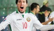 Ивелин Попов на три мача от Топ 10 по участия в националния