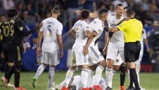 Разследват Ибра за счупена челюст