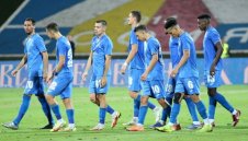 Мъри Стоилов има план за поне година напред в Левски