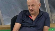 Крушарски плаши "смърфовете" с наказания