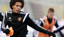 Милан на финални преговори за Витсел