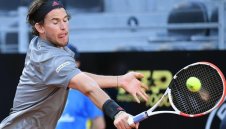 Тийм се измъчи, но е на ¼-финал в Астана