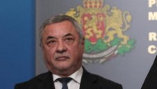 Удар по Божков и Левски: Промените в Закона за хазарта минаха на първо четене