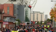 Вижте съставите на Юнайтед и Сити