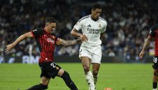 Инфарктен обрат! Извънземен вратар капитулира в края и Реал отказа да даде титлата на Барса