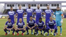 Нападател от Габон подписа с Етър