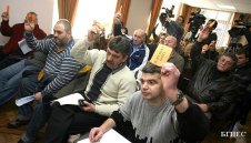 Новата федерация по вдигане на тежести почна с чалга и компромати