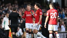 Манчестър Юнайтед бие с 1:0 на мъка и късен гол