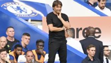 Конте не бърза да преподписва с Тотнъм