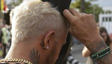 Изрусеният Люис ги отвя и в последната тренировка