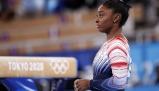 Жертвите на насилника Лари Насар ще получат $380 млн. обезщетение