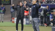 Гьотце и Гласнер пищят от съдията