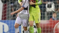 Чаби: Нойер е най-добрият вратар, с когото съм играл