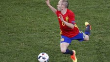 В Испания треперят от Италия