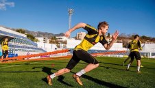 Подиграват му се, но за него бяха платени 93 милиона евро