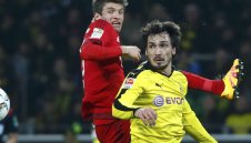 Хумелс получи похвали от шефа