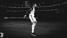 Преди 2 години Кристиано Роналдо премина в Юве + СНИМКИ