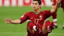 Кристияно Роналдо: Не съм искал да показват картон на Рууни