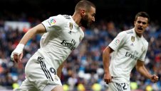 Бензема вкара четири на Ейбар, признаха му половината