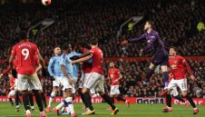 ОФИЦИАЛНО: Отложиха всички мачове и в Англия