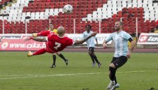 Само в Gol.bg: Малкия шивач отрязал ЦСКА на Божков