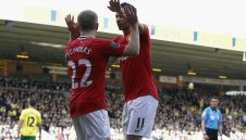 Гигс ще рита в Индия със Скоулс