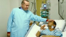 Погребат Наим Сюлейманоглу утре в Истанбул