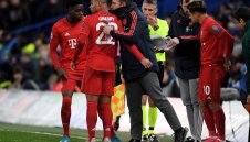 Коронавирус? Ненаситният Байерн мисли за требъл