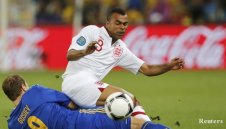 Ашли Коул сравни английските национали със стадо булдози