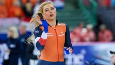 Боксьорът Джейк Пол се сгоди за световна шампионка + СНИМКИ