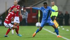 Ас на Левски си търси голяма сума пари