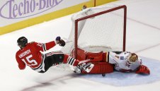 Калгари тресна Чикаго след наказателни удари