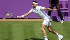 Гришо разкри как размаза Манарино