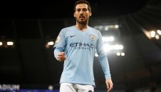 Давид Силва подобри постижение на Харт