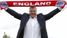 Подкупния Сам: Завиждам на Саутгейт! Аз трябваше да съм там