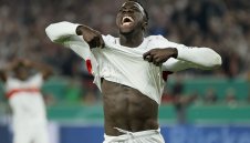 Щутгарт направи Хамбургер на пихтия, но не бил сигурен за Бундеслигата