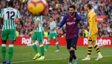 Срам на "Ноу Камп"! Барса стана за резил при завръщането на Меси + ВИДЕО